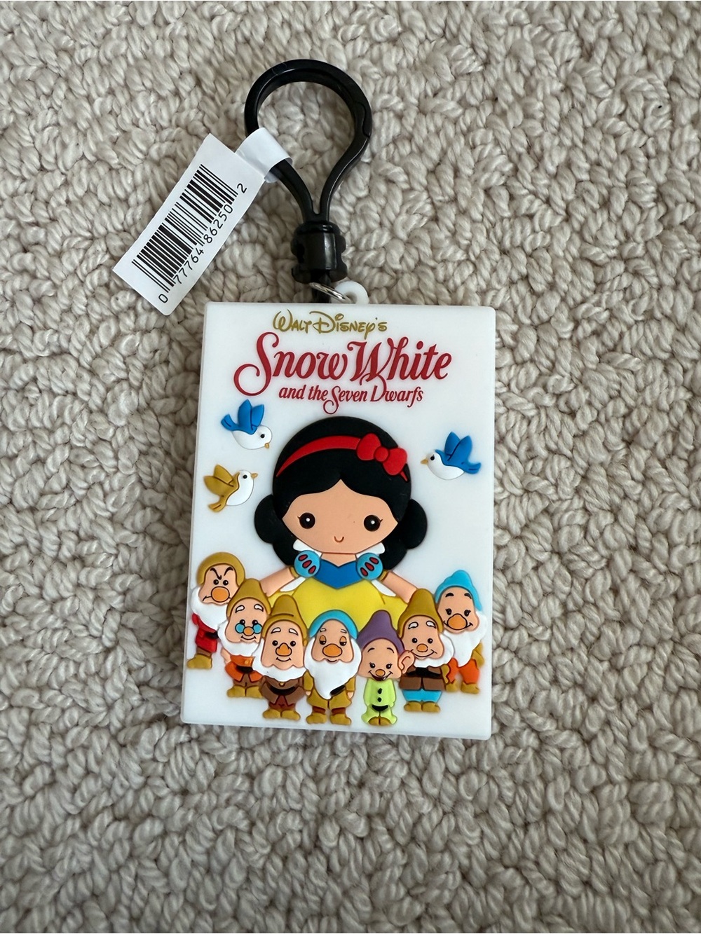 Disney “Snow White & the Seven Dwarfs Poster” Bag Clip!